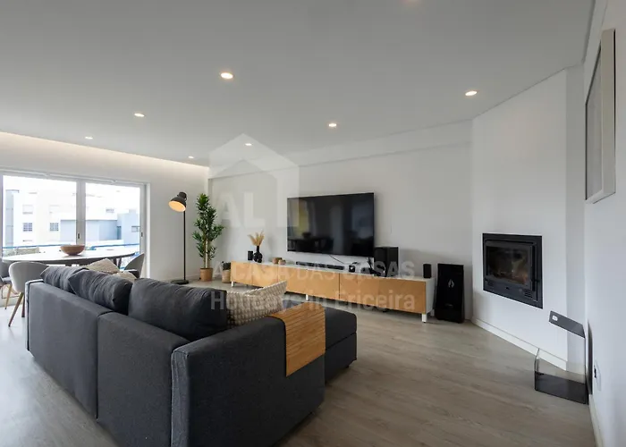 Terence Aparment *